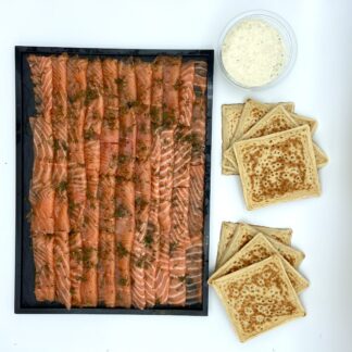 PLATEAU DE SAUMON MARINÉ MAISON 600g + 2 BLINIS + 1 POT DE SAUCE GRAVELAX