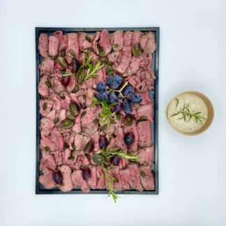 PLATEAU DE  RUMSTEAK SAUCE MOUTARDEE  RAISIN GRAINE DE COURGES