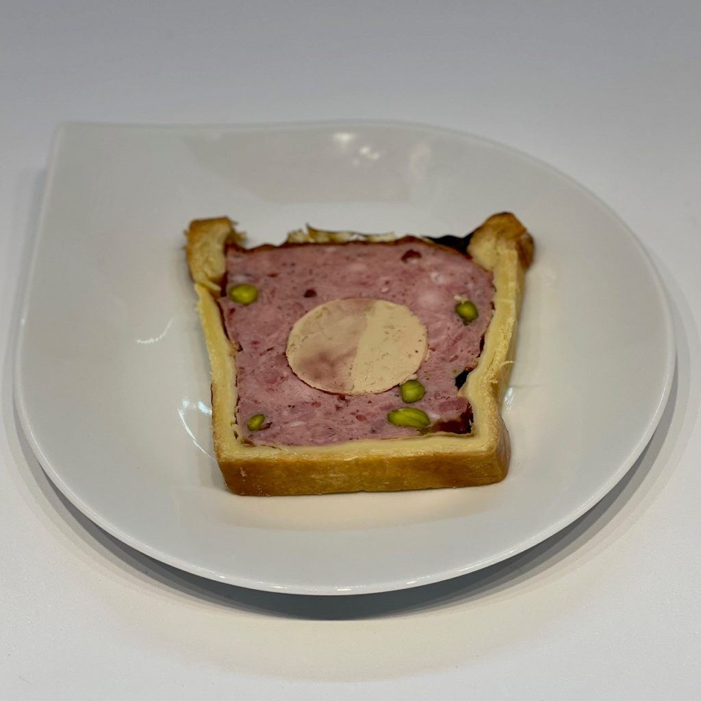 TRANCHE DE PATE EN CROUTE RICHELIEU AU FOIE GRAS AroMetSaveurs