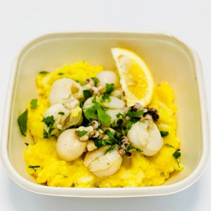 CALAMARS SAUTÉS A L AIL ET PERSIL, ECRASE DE POMMES DE TERRE