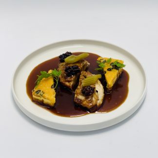 FILET DE PINTADE, JUS DE NOIX DE MACADAMIA